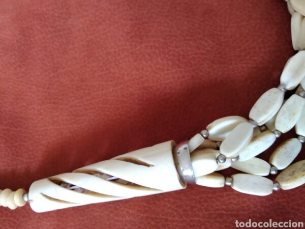 Antiguo collar de hueso .30cm
